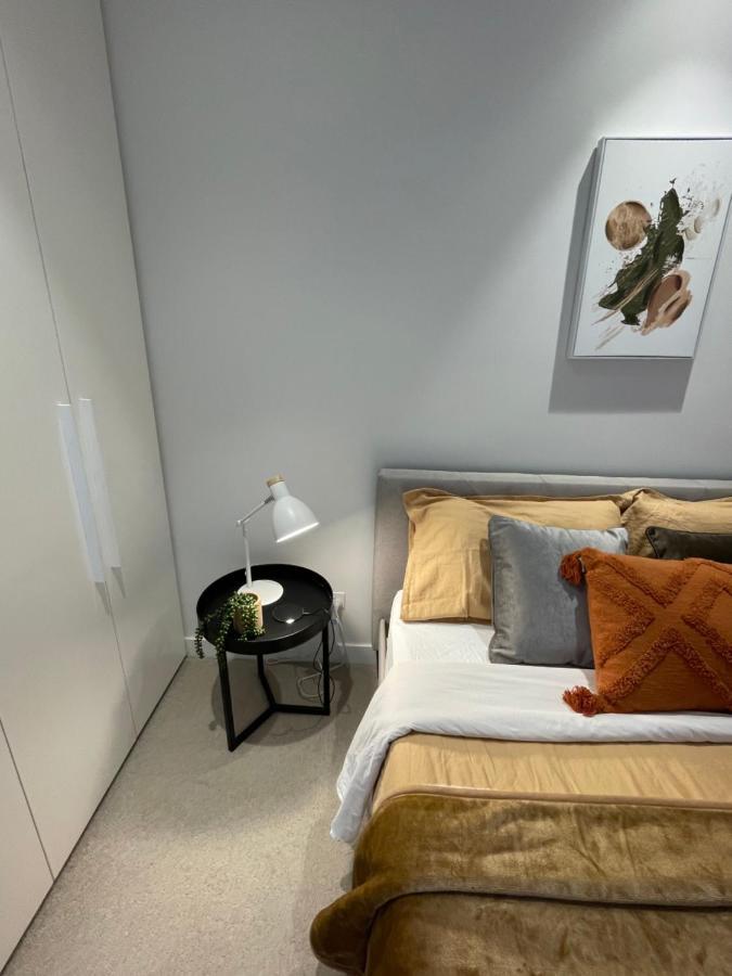 Cozy 1 Bed Apt & Spa,Free Parking ,Phenomena Views Мелбърн Екстериор снимка
