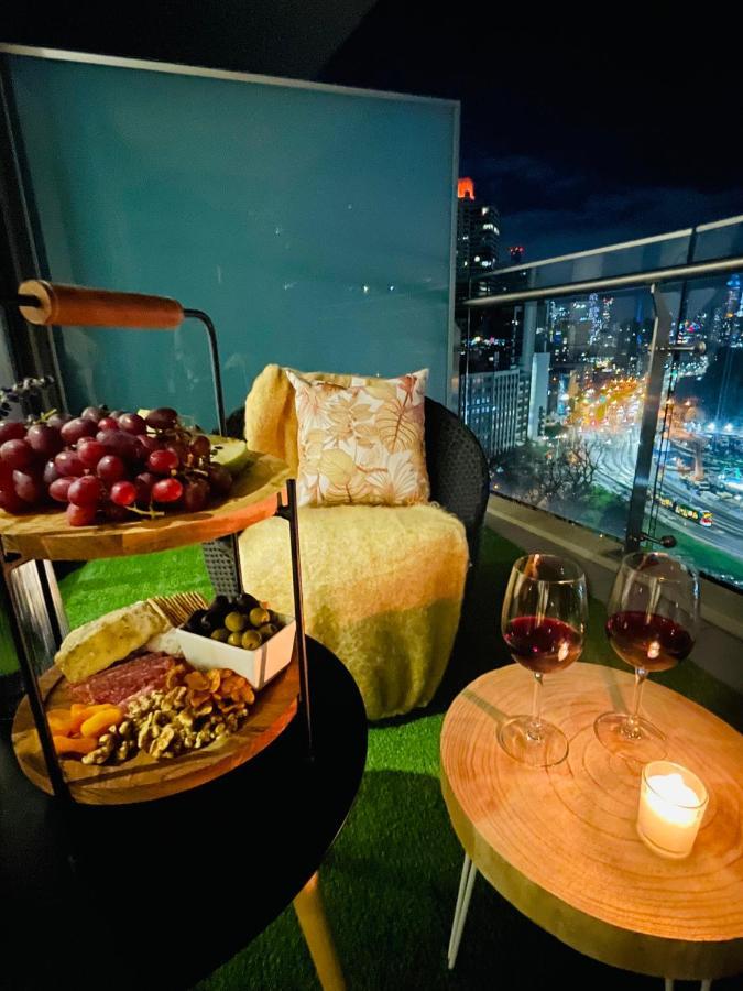Cozy 1 Bed Apt & Spa,Free Parking ,Phenomena Views Мелбърн Екстериор снимка