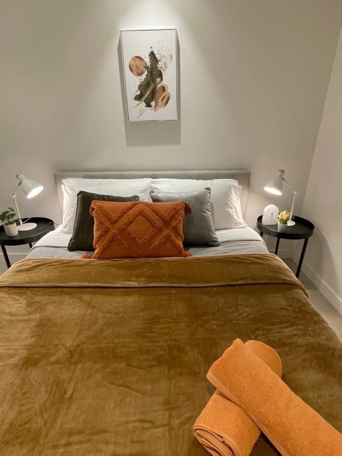 Cozy 1 Bed Apt & Spa,Free Parking ,Phenomena Views Мелбърн Екстериор снимка