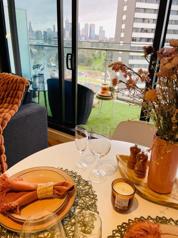 Cozy 1 Bed Apt & Spa,Free Parking ,Phenomena Views Мелбърн Екстериор снимка