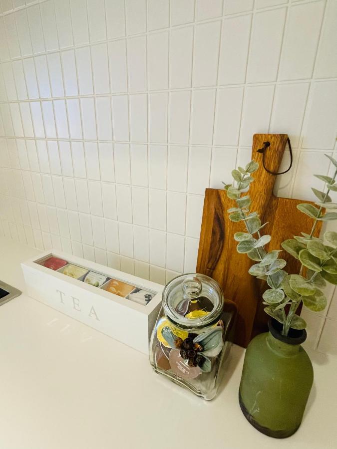 Cozy 1 Bed Apt & Spa,Free Parking ,Phenomena Views Мелбърн Екстериор снимка